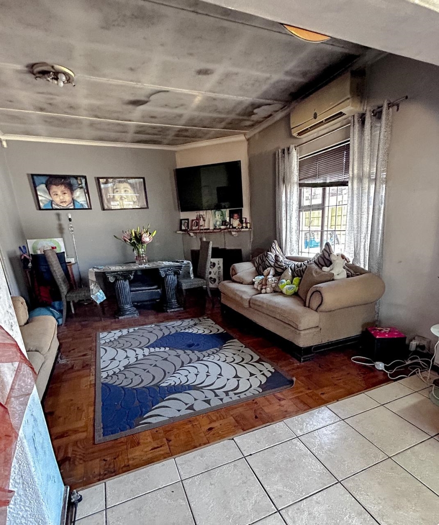 3 Bedroom Property for Sale in Thornton Western Cape